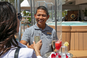 Fernando Pallagao, Waiter 