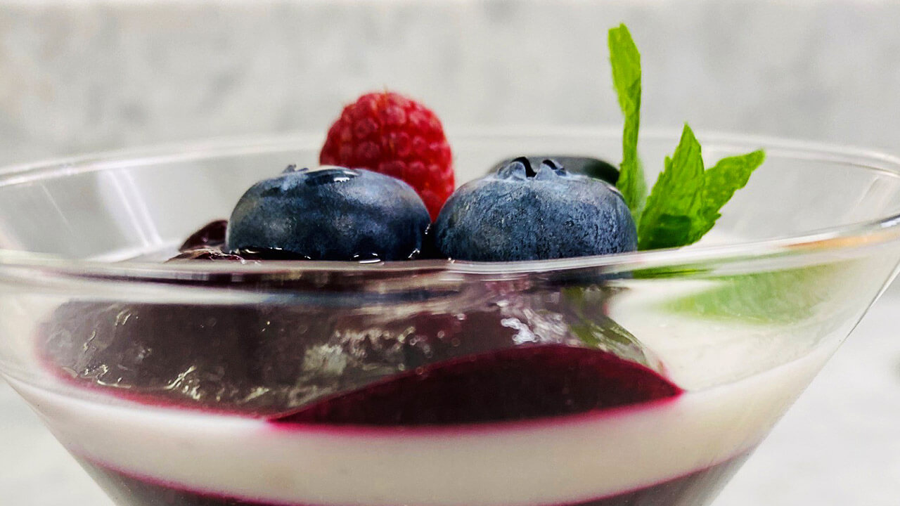 Vegan Blueberry Panna 